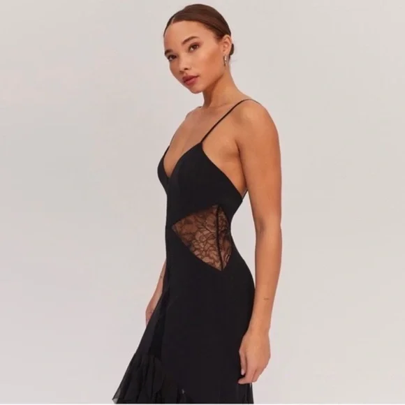 FAME and PARTNERS Tiered Floor-Length Gown - Picture 4 of 15